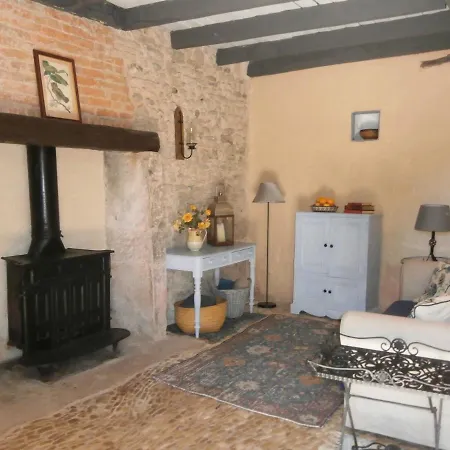 Le Beau Jardin Holiday home *